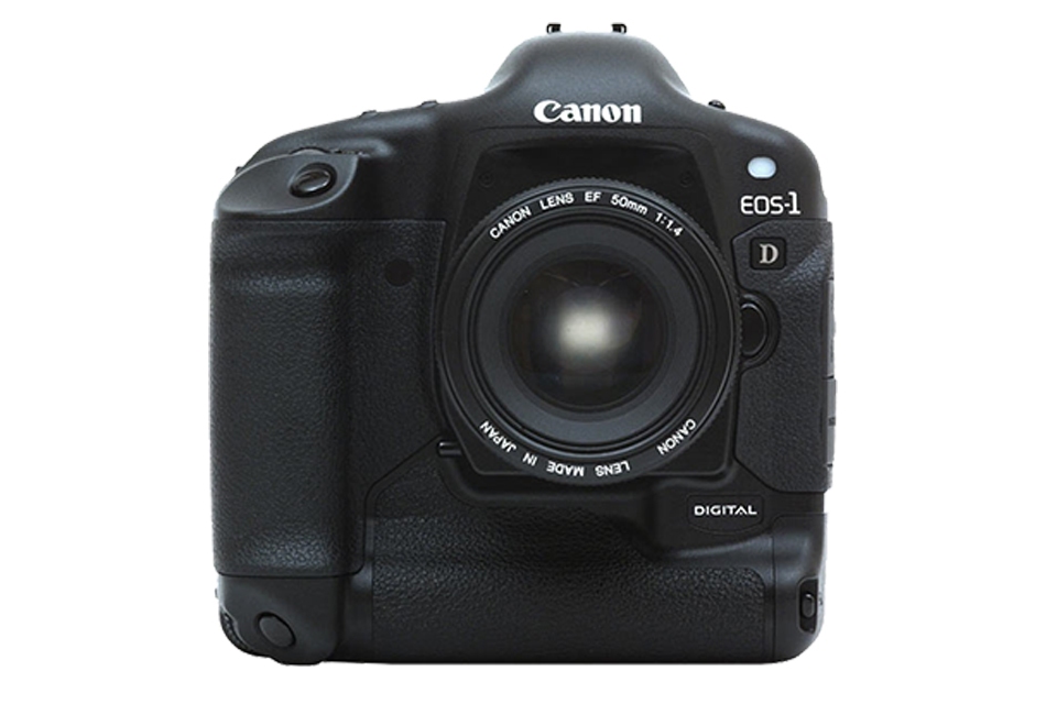 Canon EOS-1D sản xuất năm 2001