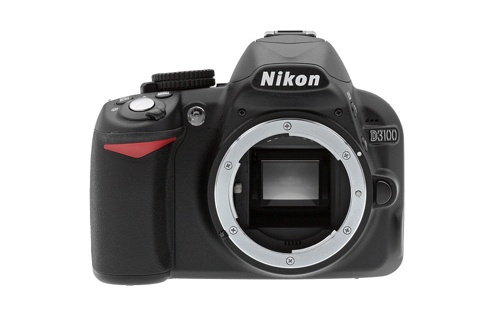 Nikon D3100 Sản xuất 08/2010