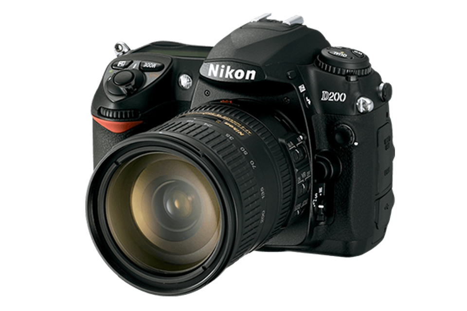 Nikon D200 sản xuất 2005